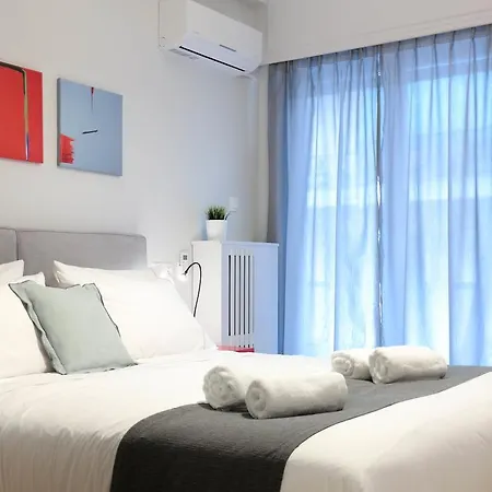 Modern Downtown Flat Near The Acropolis By Upstreet